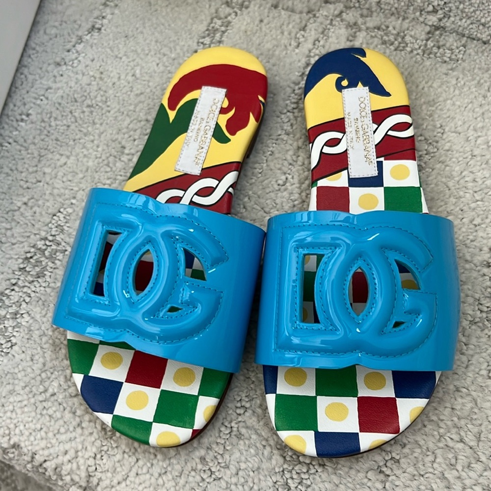 Girls Dolce and gabbana sandals
